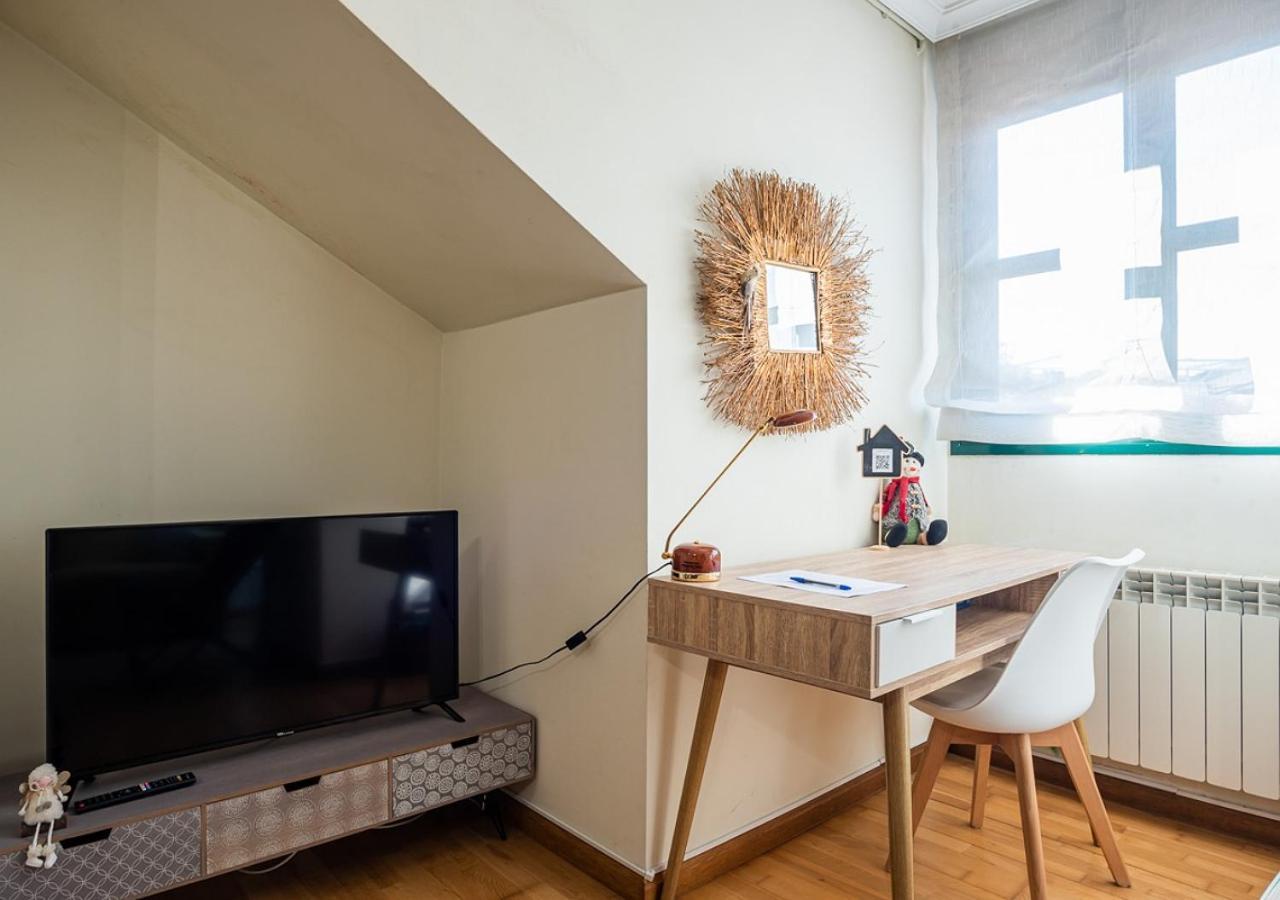 Apartamento Irene Centrico Con Wifi Y Parking Coche Tamano Medio Кангас-де-Онис Экстерьер фото